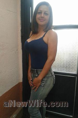 156378 - Kathya Age: 45 - Costa Rica