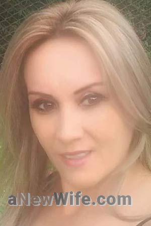 159594 - Ivonne Age: 52 - Costa Rica