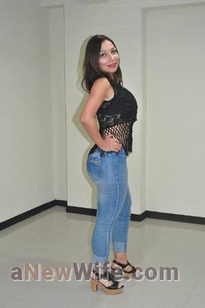 160035 - Luz Dary Age: 52 - Costa Rica