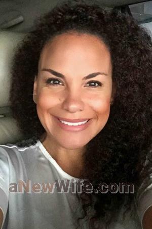 163970 - Monica Age: 49 - Colombia