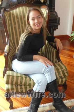 166404 - Yerlis Age: 37 - Colombia