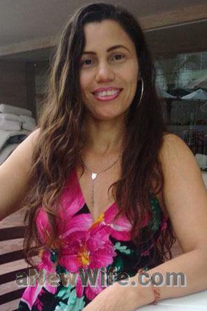 179049 - Sandra Age: 53 - Colombia