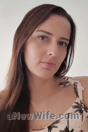 183070 - Yobana Age: 44 - Colombia