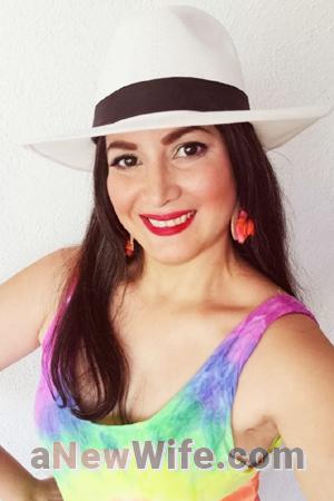 192065 - Walezka Age: 48 - Colombia