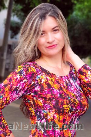 193928 - Adriana Age: 39 - Colombia