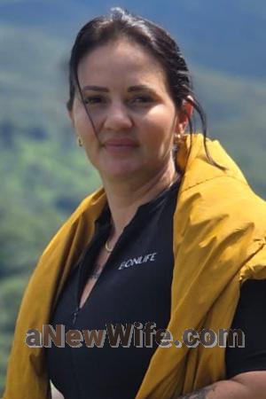 195141 - Andrea Age: 40 - Costa Rica