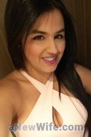 195905 - Zulyani Age: 37 - Colombia