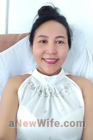 196093 - Saowwanee (Mee) Age: 54 - Thailand