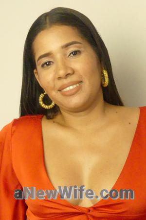 197142 - Maira Age: 38 - Colombia