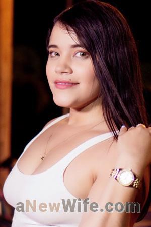 203841 - Paula Age: 32 - Colombia