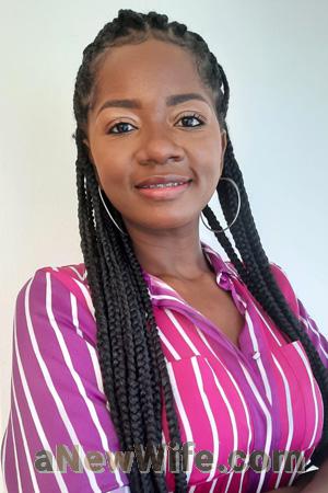 205104 - Stefany Age: 35 - Colombia