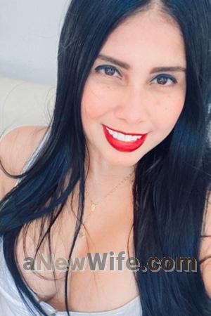 205913 - Jazybe Age: 35 - Colombia