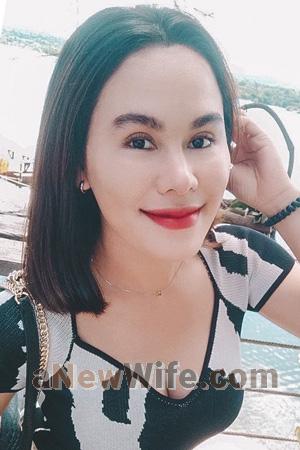 206932 - Neeranuch Age: 35 - Thailand