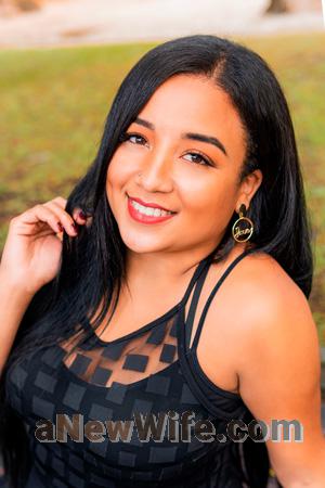 207504 - Sara Age: 26 - Colombia