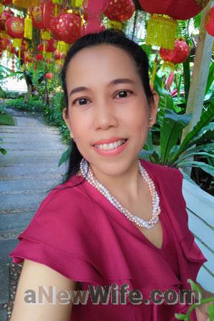 208631 - Jariya Age: 54 - Thailand