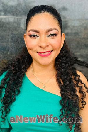 209839 - Andrea Age: 36 - Colombia