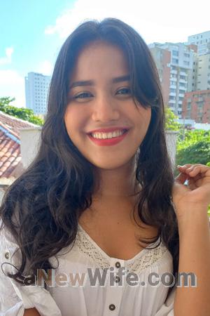 210279 - Karina Age: 24 - Colombia