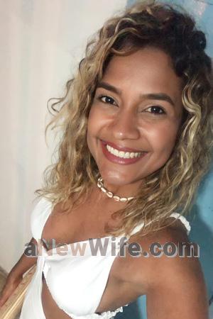 210282 - Carolina Age: 36 - Colombia