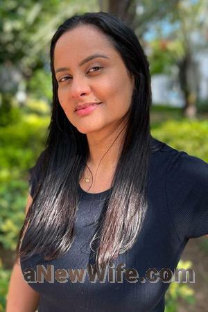 210697 - Karen Age: 41 - Colombia