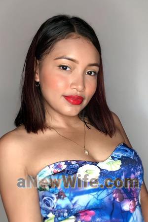 211257 - Jessenia Age: 26 - Colombia