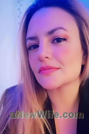 211365 - Paola Age: 44 - Colombia