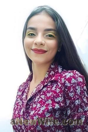 211634 - Karina Age: 24 - Colombia