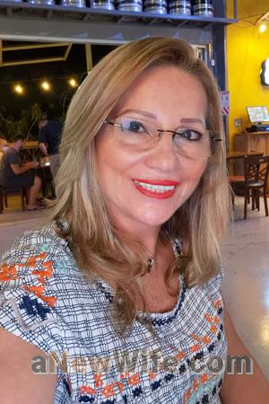 212895 - Flor Age: 62 - Costa Rica