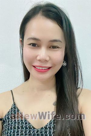 213045 - Chatchayada Age: 40 - Thailand