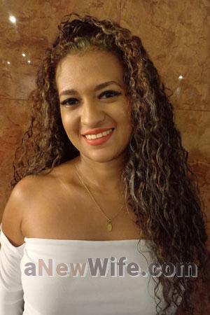 213752 - Leidy Age: 33 - Colombia
