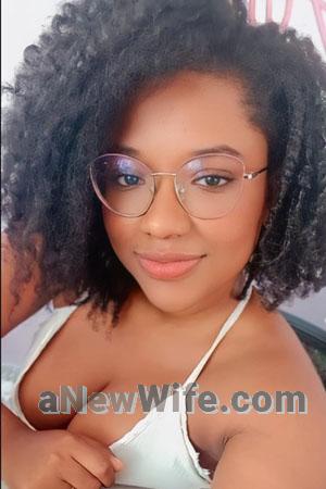 214161 - Laura Age: 28 - Colombia