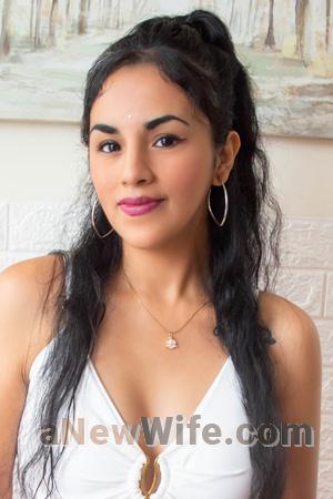 214703 - Sandra Age: 35 - Peru