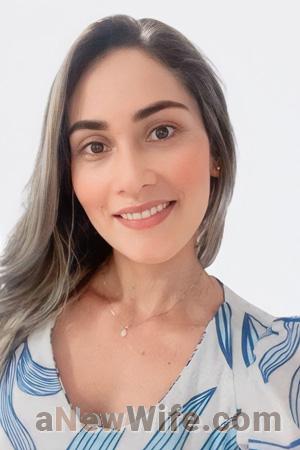 215010 - Ivonne Age: 34 - Colombia