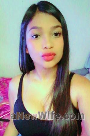 215128 - Paulina Age: 26 - Costa Rica