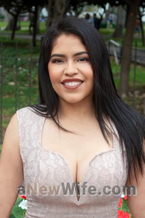 215927 - Erika Age: 36 - Peru