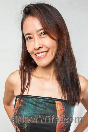 216666 - Waleerat (Jeab) Age: 48 - Thailand
