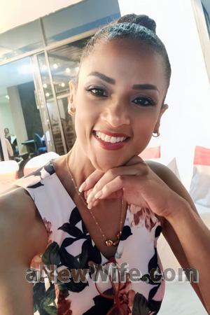 217113 - Amelia Age: 55 - Ecuador