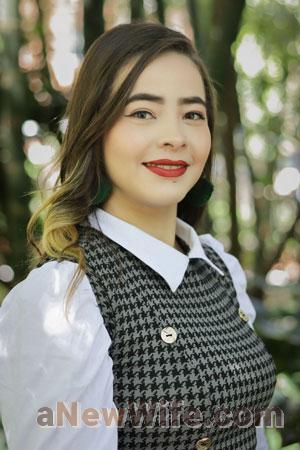 219244 - Estefania Age: 34 - Colombia