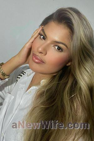 219653 - Valentina Age: 24 - Colombia