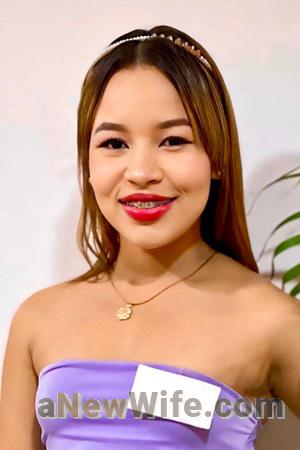 220049 - Yucelis Age: 26 - Colombia