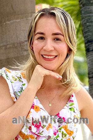 223719 - Tatiana Age: 40 - Colombia