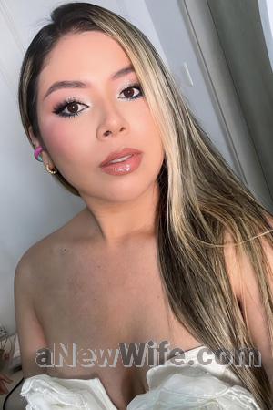 225103 - Nayelis Age: 25 - Colombia