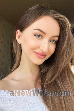 225269 - Nadiia Age: 25 - Ukraine