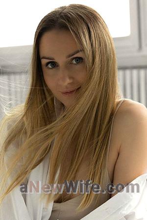 225338 - Daryna Age: 35 - Ukraine