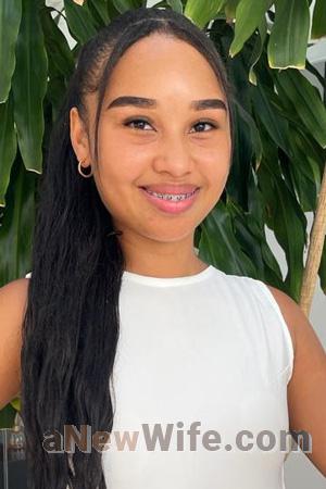 225781 - Mayerlis Age: 23 - Colombia