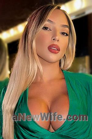 227109 - Laisla Age: 23 - Brazil