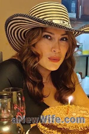 227286 - Yolvy Age: 46 - Costa Rica
