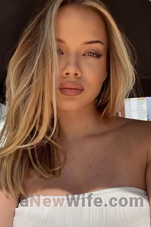 227339 - Darina Age: 18 - Ukraine