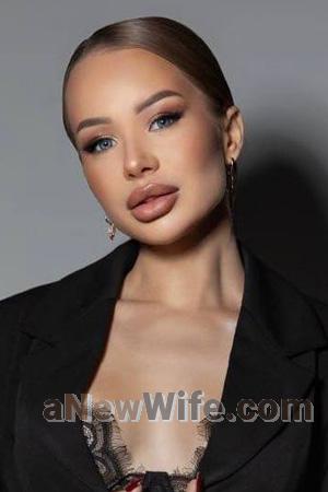 227344 - Yuliia Age: 33 - Ukraine