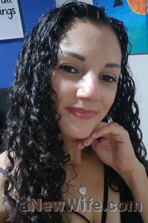 227789 - Karla Vanessa Age: 46 - Costa Rica