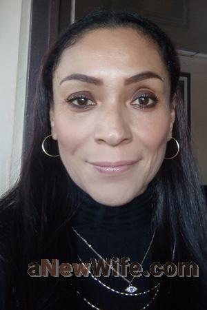 227893 - Oyuky Age: 58 - Costa Rica